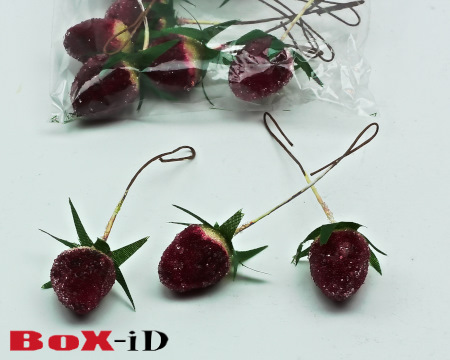 Strawberry on wire  :  10mm (8pcs)