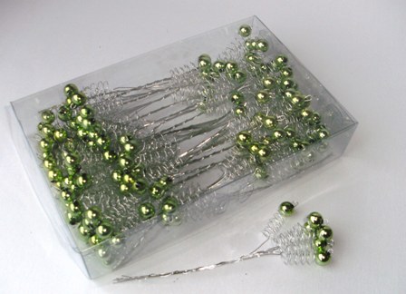 Beadbundles on wire : lightgreen (72pcs)